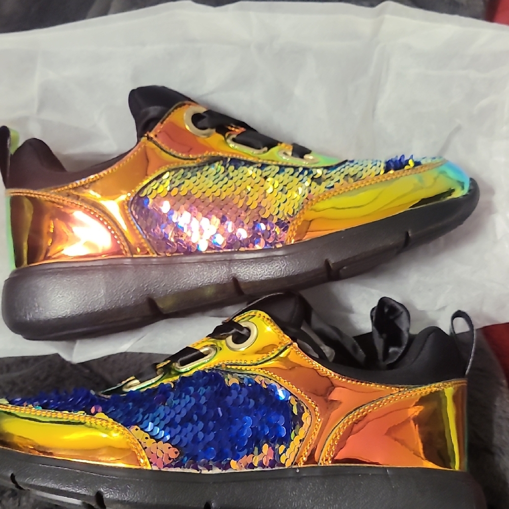 Nwot Colorful Sequin Womans Size8  Sneakers